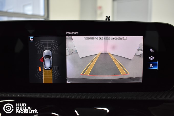 MERCEDES-BENZ A 180 d Automatic Business Sport Light